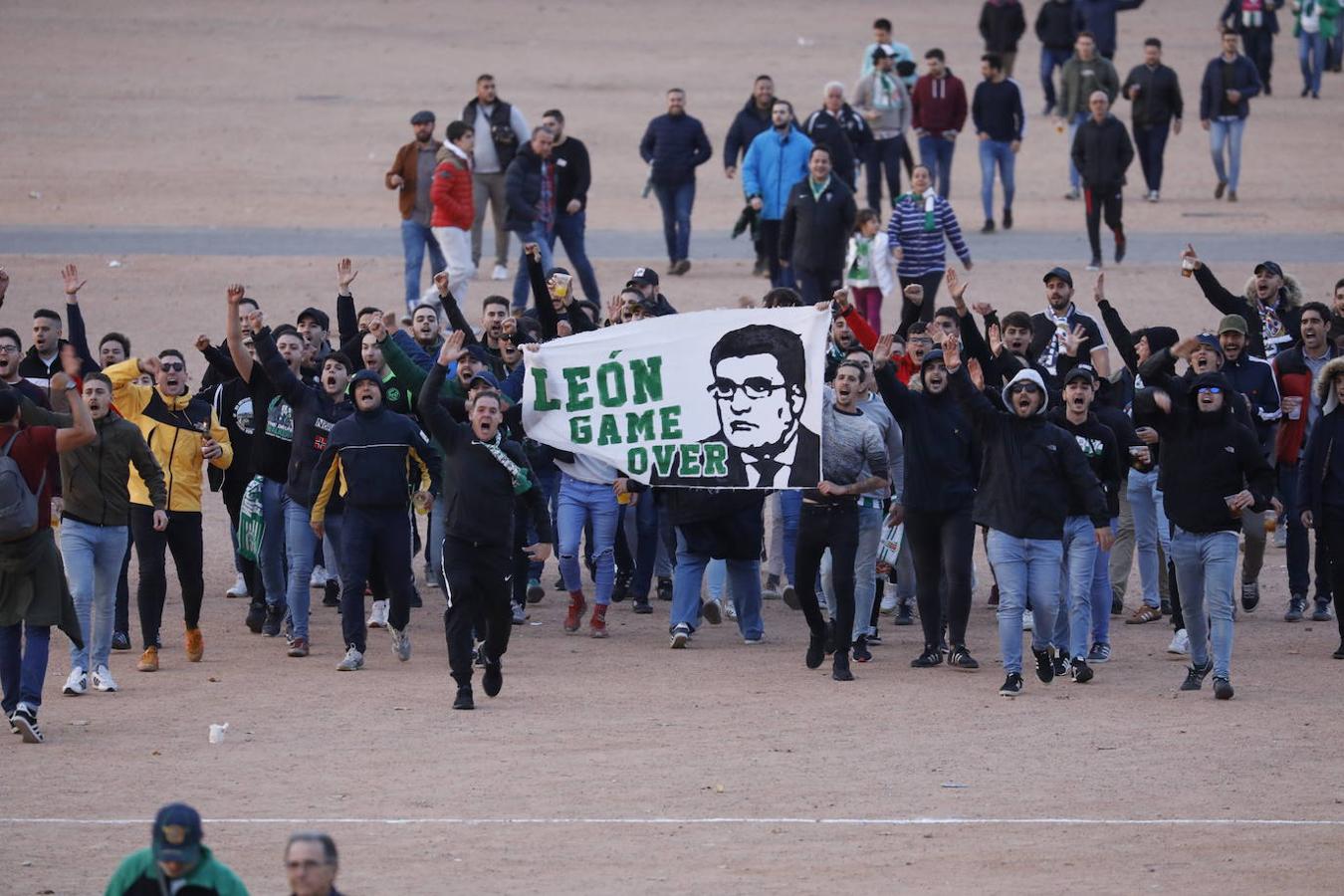 Las concentraciones en el partido del Córdoba CF, en imágenes