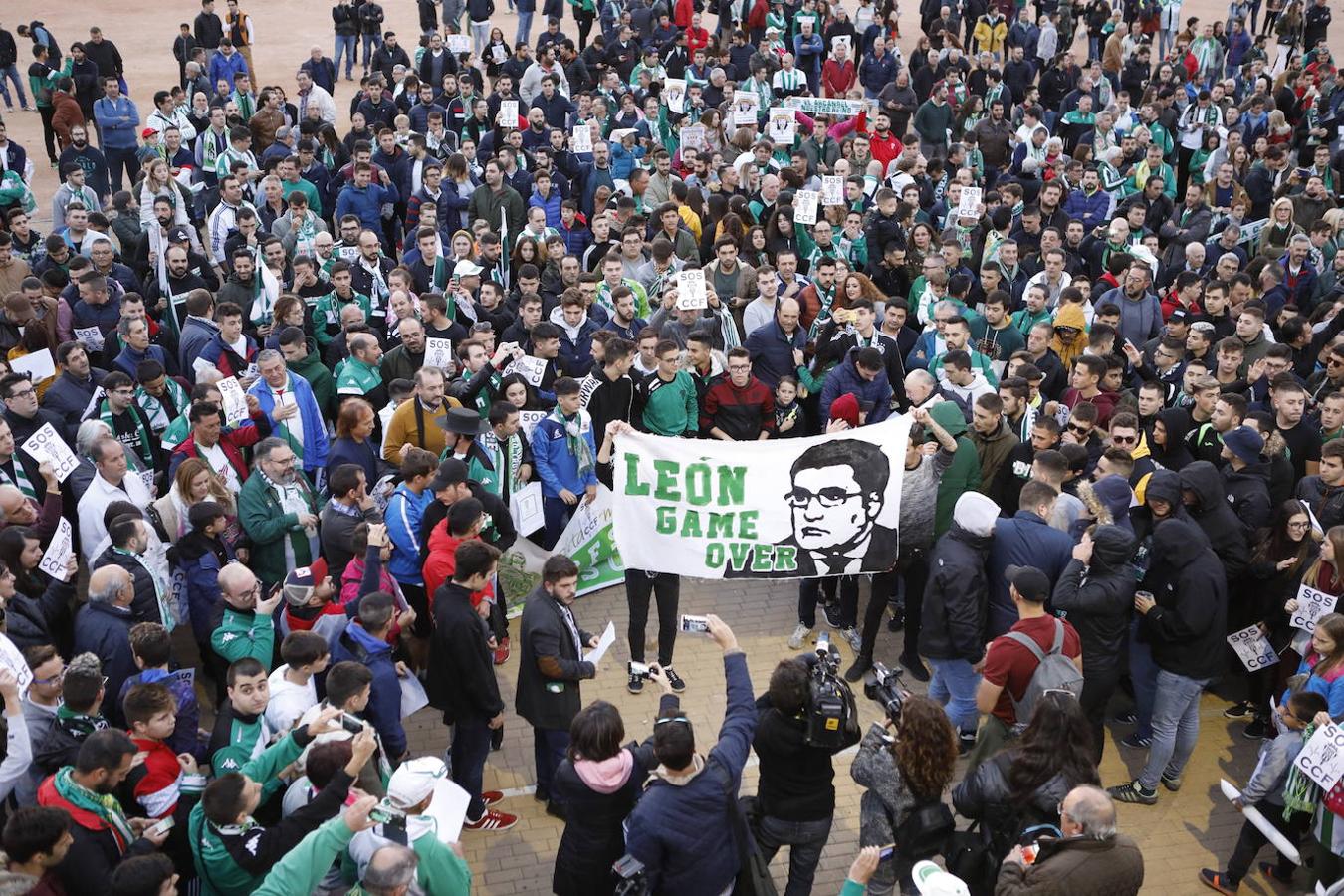 Las concentraciones en el partido del Córdoba CF, en imágenes