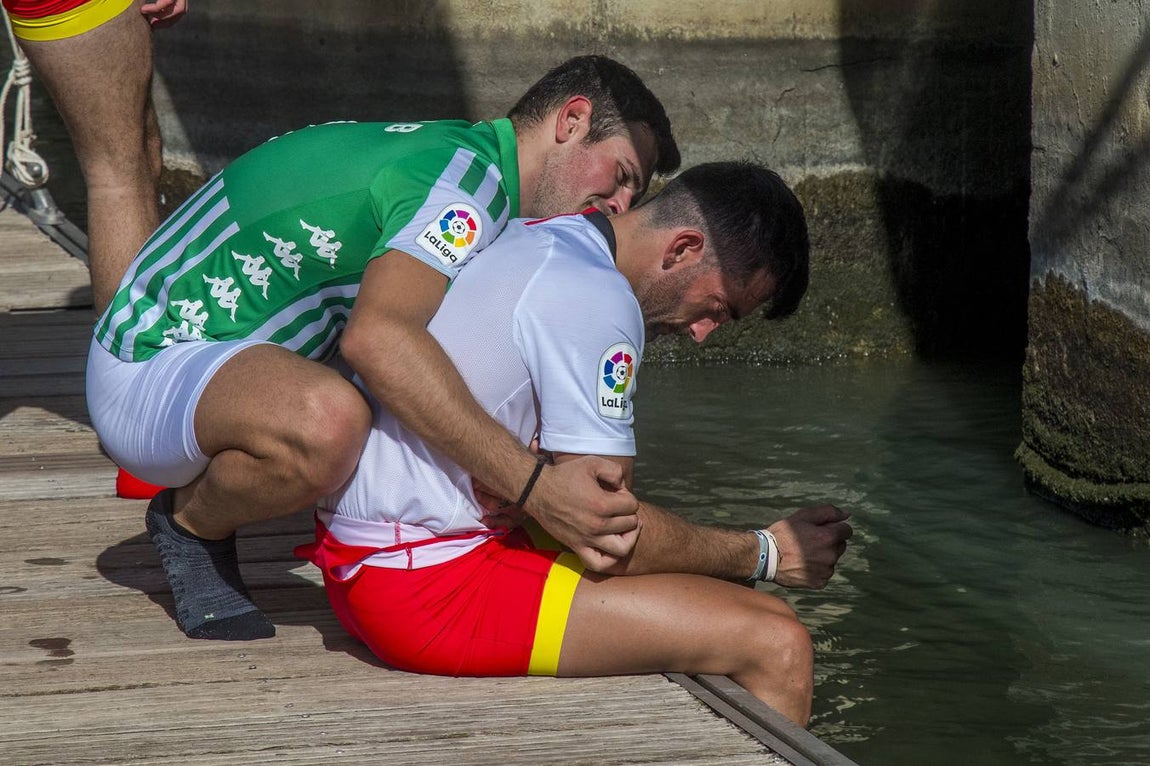 Espectaculares imágenes de la Regata Sevilla-Betis