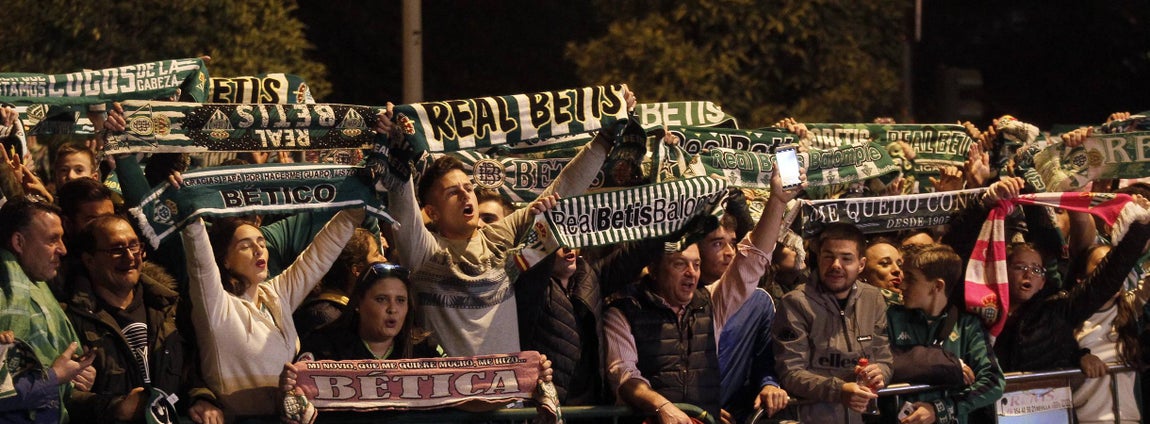 En imágenes, ambiente previo al derbi Real Betis - Sevilla FC