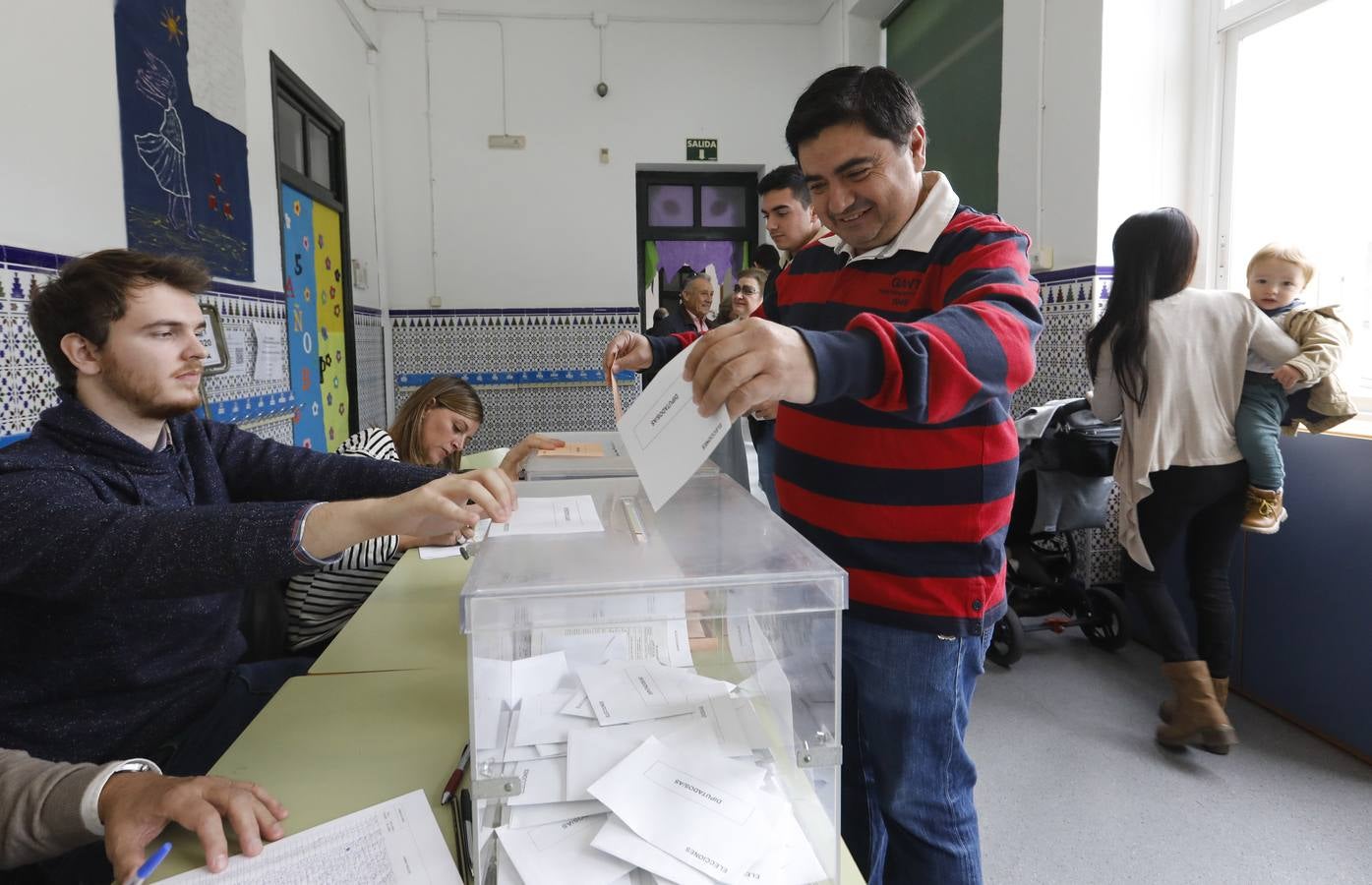 La jornada de las elecciones generales en Córdoba, en imágenes