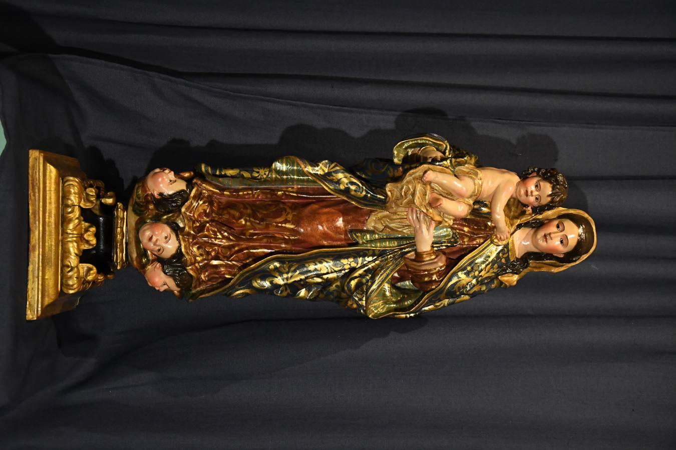 Restauración de la Virgen del Rosario de la iglesia de la Caridad