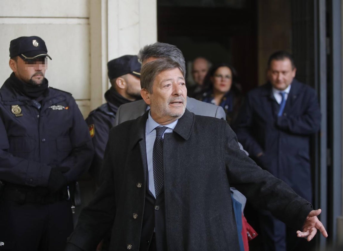 Caso ERE: los 21 acusados salen tras conocer la sentencia