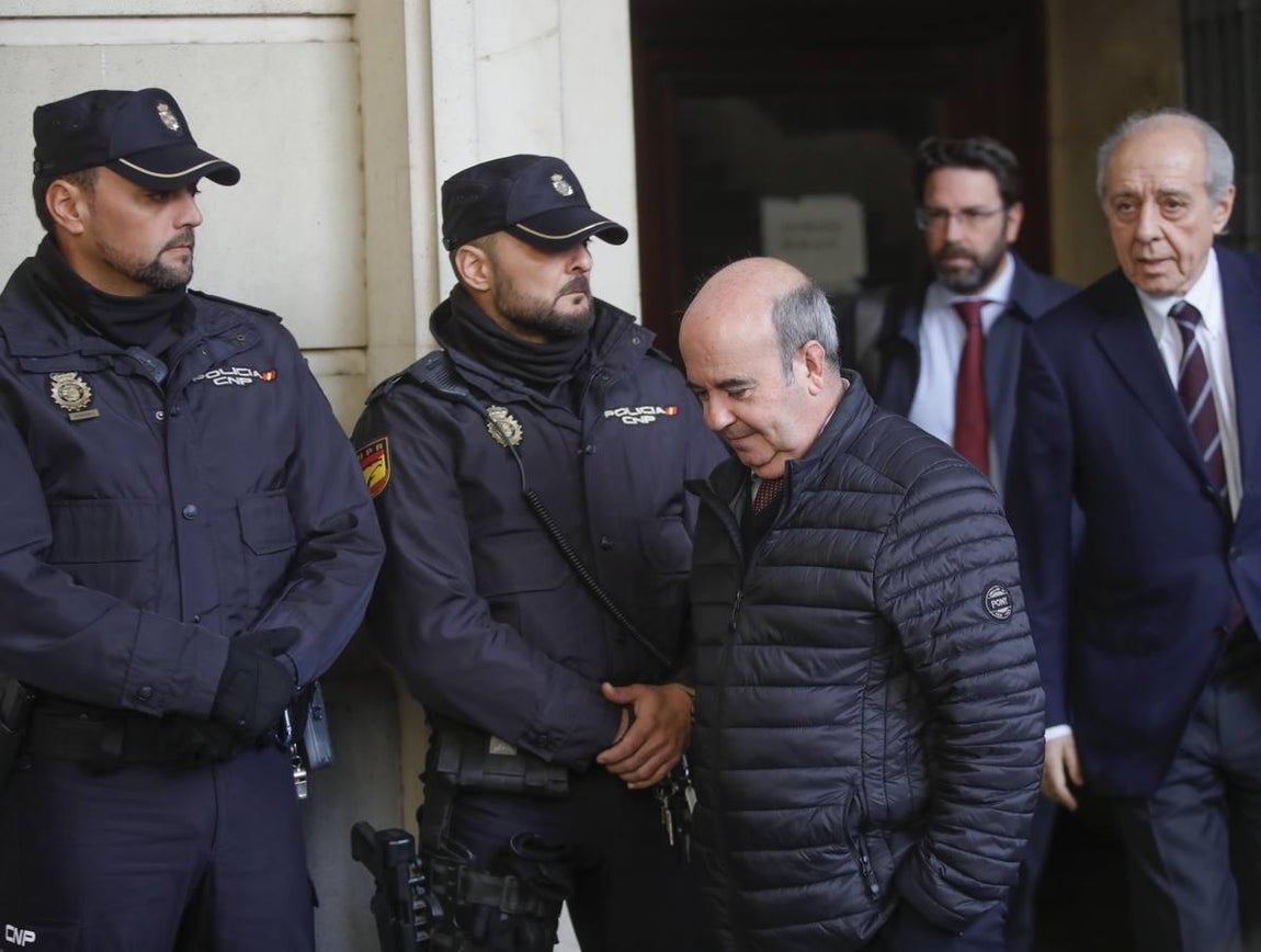 Caso ERE: los 21 acusados salen tras conocer la sentencia