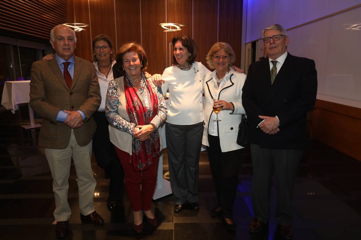Fernando Suanzes, Virginia Fernández Mesa, Pitusa Durio, Ana Liberal, Mª Paz Cornejo y Javier González Tánago. 
