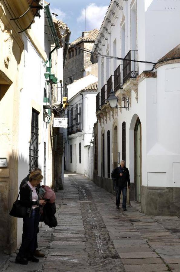 La calle Cabezas de Córdoba, en imágenes