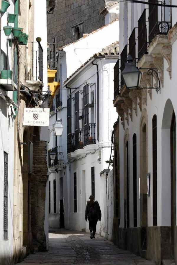 La calle Cabezas de Córdoba, en imágenes