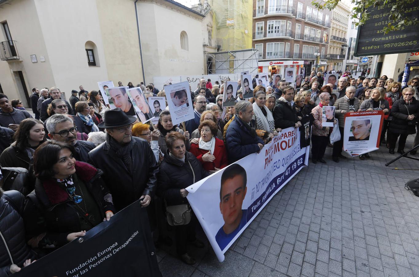 La concentración en Córdoba por el desaparecido Paco Molina, en imágenes