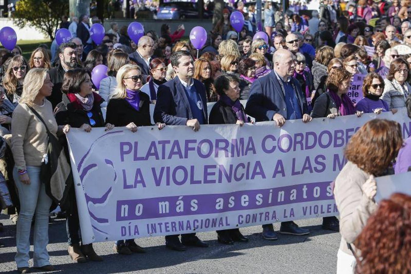 La manifestación contra la violencia hacia las mujeres de Córdoba, en imágenes