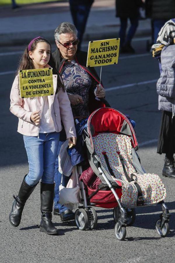 La manifestación contra la violencia hacia las mujeres de Córdoba, en imágenes