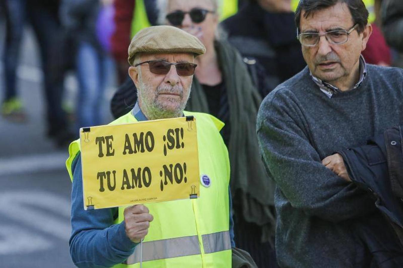 La manifestación contra la violencia hacia las mujeres de Córdoba, en imágenes