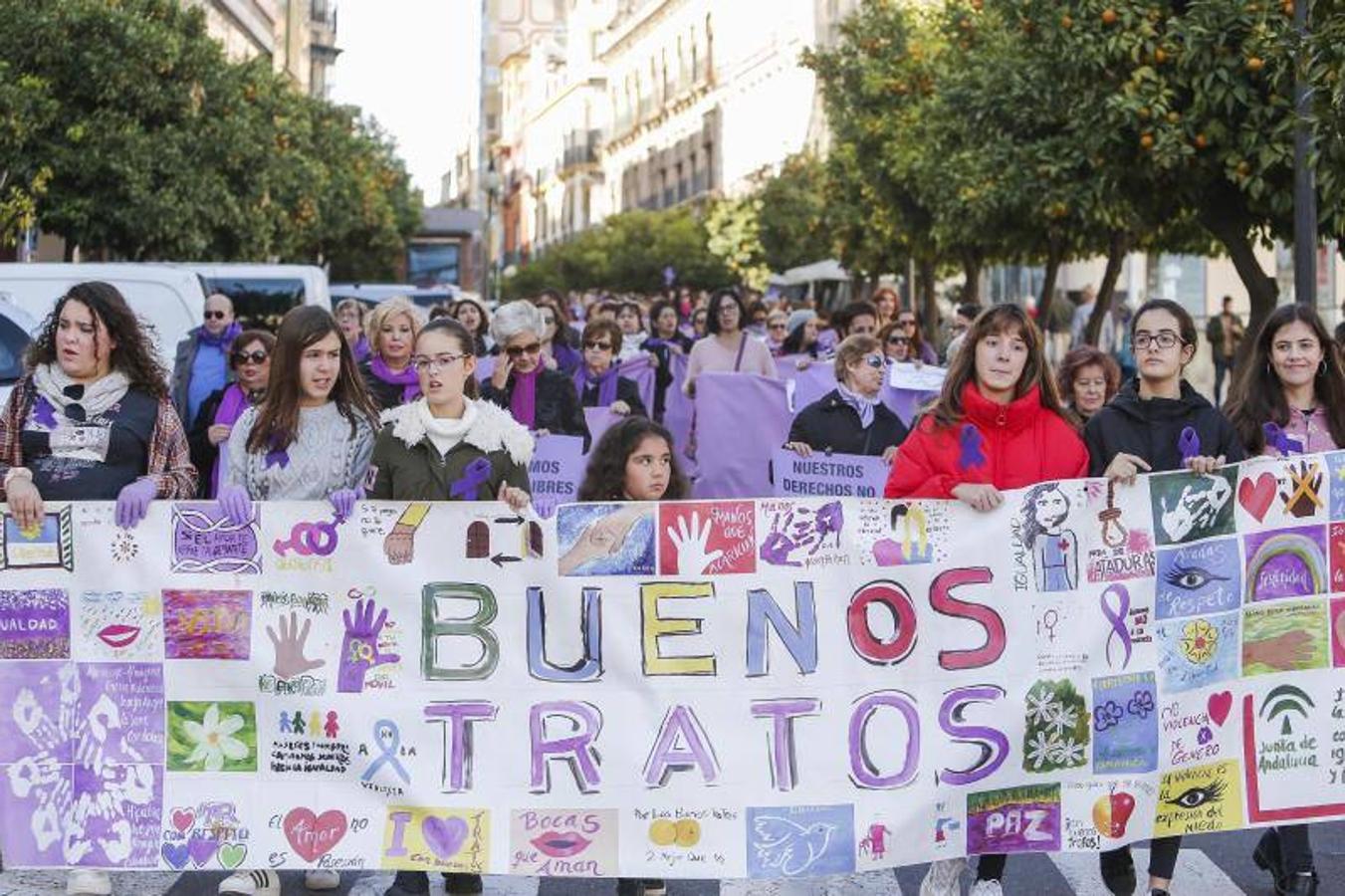 La manifestación contra la violencia hacia las mujeres de Córdoba, en imágenes