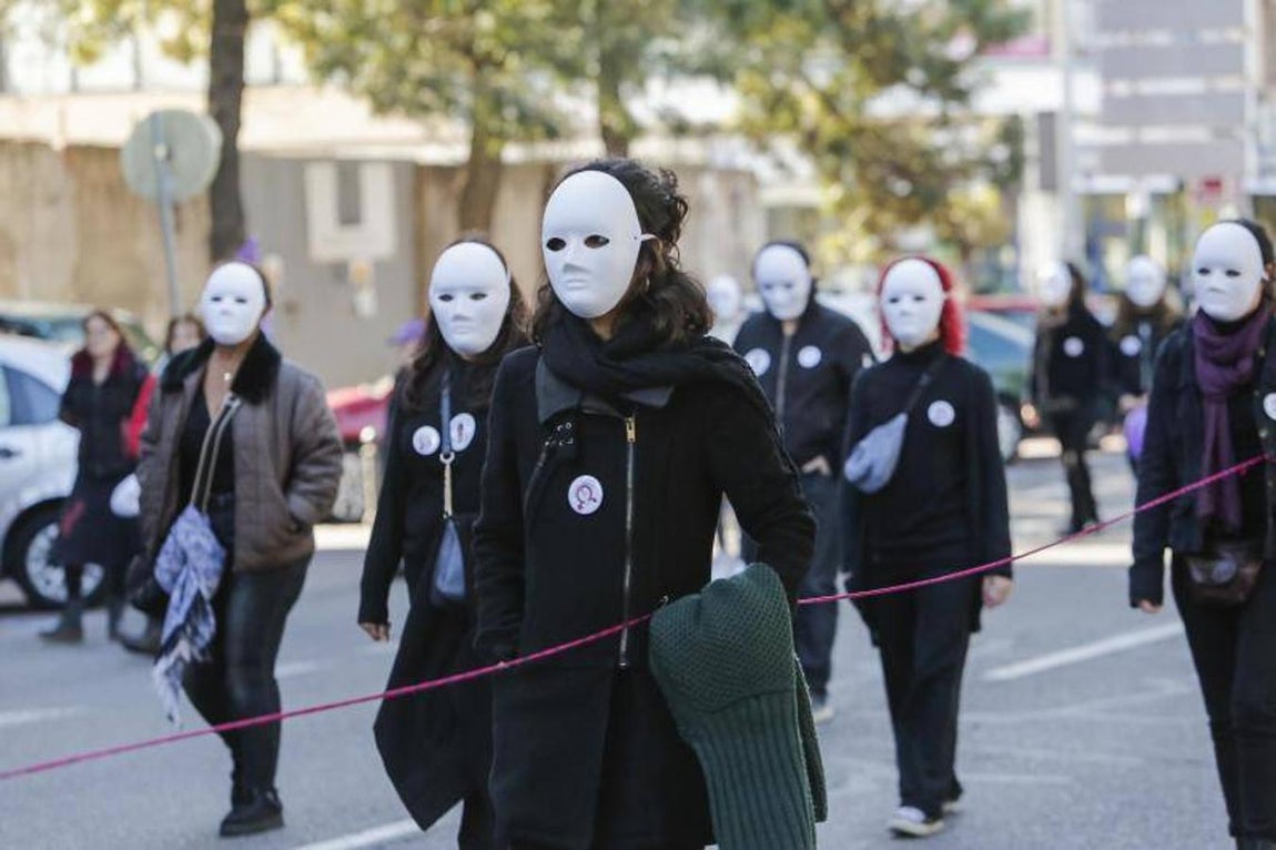 La manifestación contra la violencia hacia las mujeres de Córdoba, en imágenes