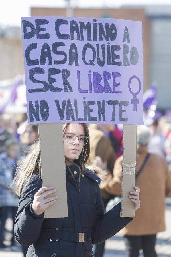 La manifestación contra la violencia hacia las mujeres de Córdoba, en imágenes