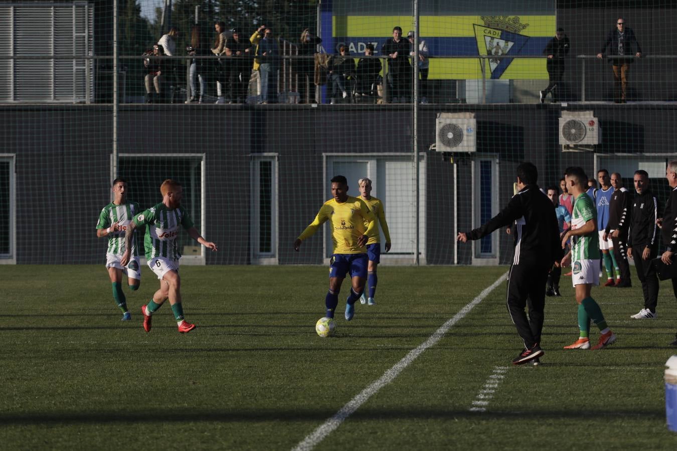 Partido Cádiz B-Sanluqueño (0-0)