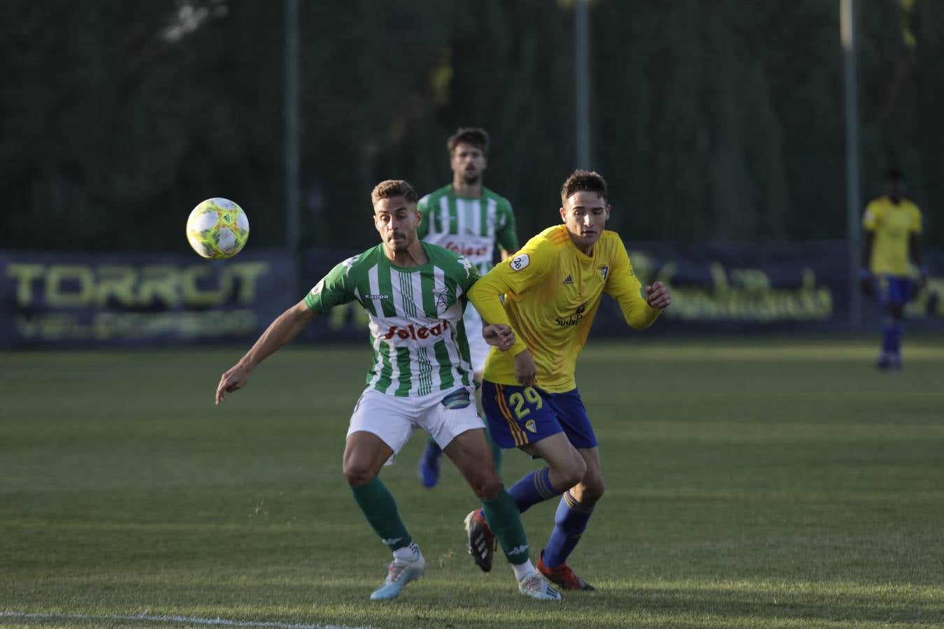 Partido Cádiz B-Sanluqueño (0-0)