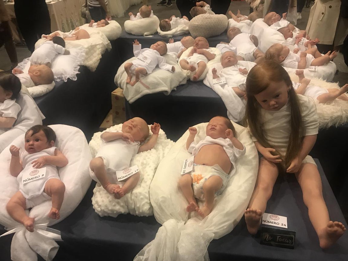 La feria de bebés hiperrealistas en imágenes
