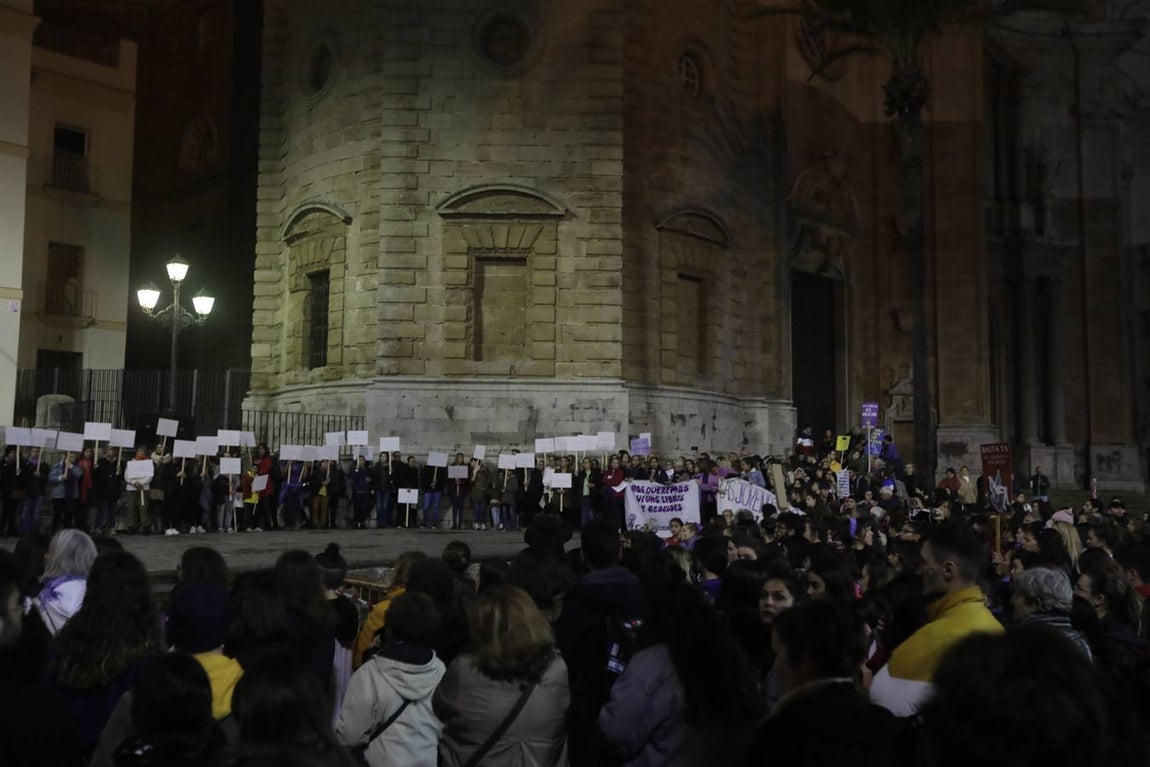 FOTOS: Cádiz contra la lacra de la violencia machista
