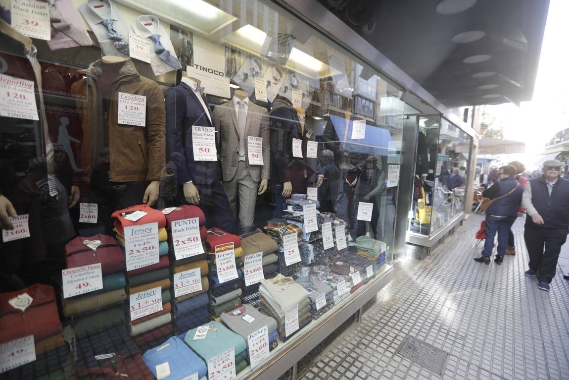 FOTOS: Importantes promociones y descuentos en Cádiz por el Black Friday