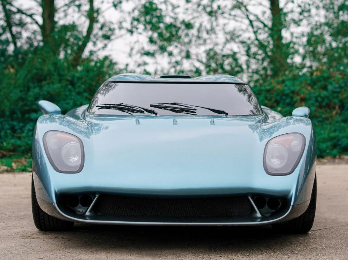 Lamborghini Zagato Concept 1990. El Zagato Raptor fue diseñado en conjunto con Lamborghini SpA como un modelo de producción limitada destinado a cerrar la brecha entre el Diablo y su sucesor posterior, el Lamborghini Canto.