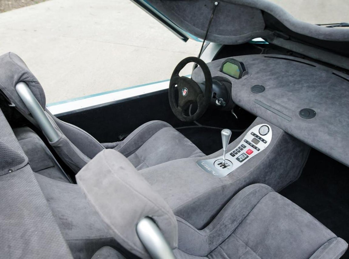 Lamborghini Zagato Concept 1990. El único automóvil que se produjo fue el automóvil de Ginebra, que ahora se ofrece a la venta. Fue propiedad del propio Alain Wicki hasta el año 2000, momento en que se vendió en el Salón del Automóvil de Ginebra, pasando a manos de su actual propietario de coleccionista