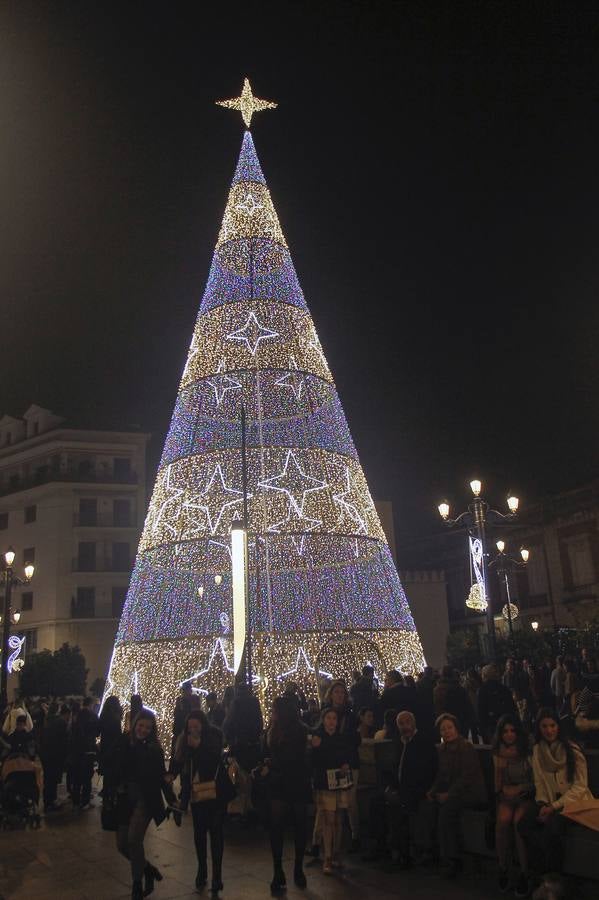 Fotogalería: Navidad, una fiesta permanente en las calles de Sevilla