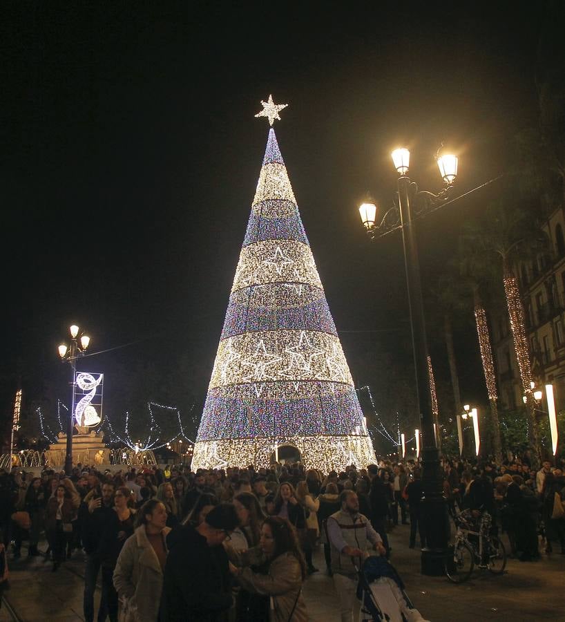 Fotogalería: Navidad, una fiesta permanente en las calles de Sevilla