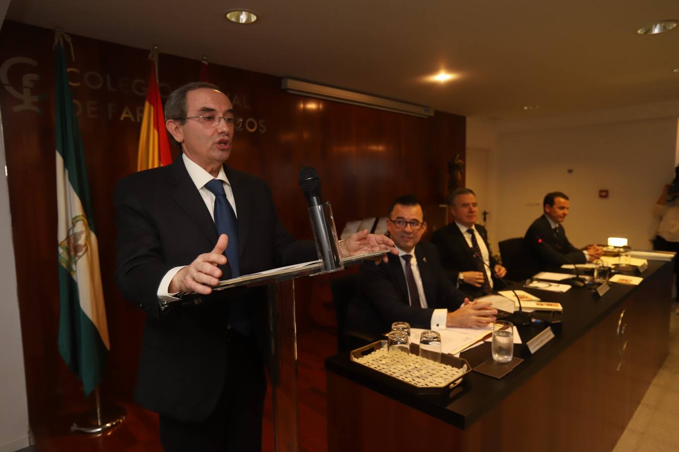 En imágenes, la celebración de la Inmaculada en el Colegio de Farmacéuticos de Córdoba