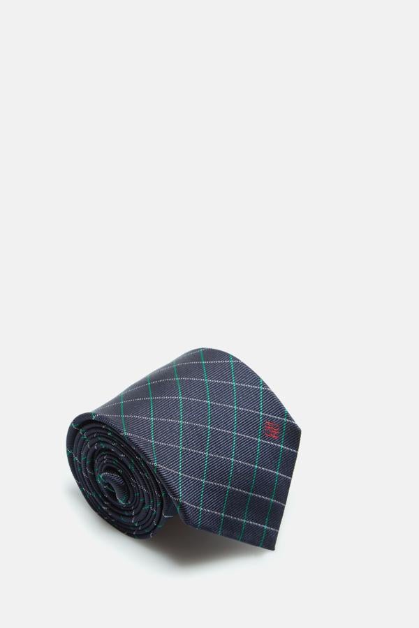 Corbata de seda con cuadros ventana bordados a contraste (100€)