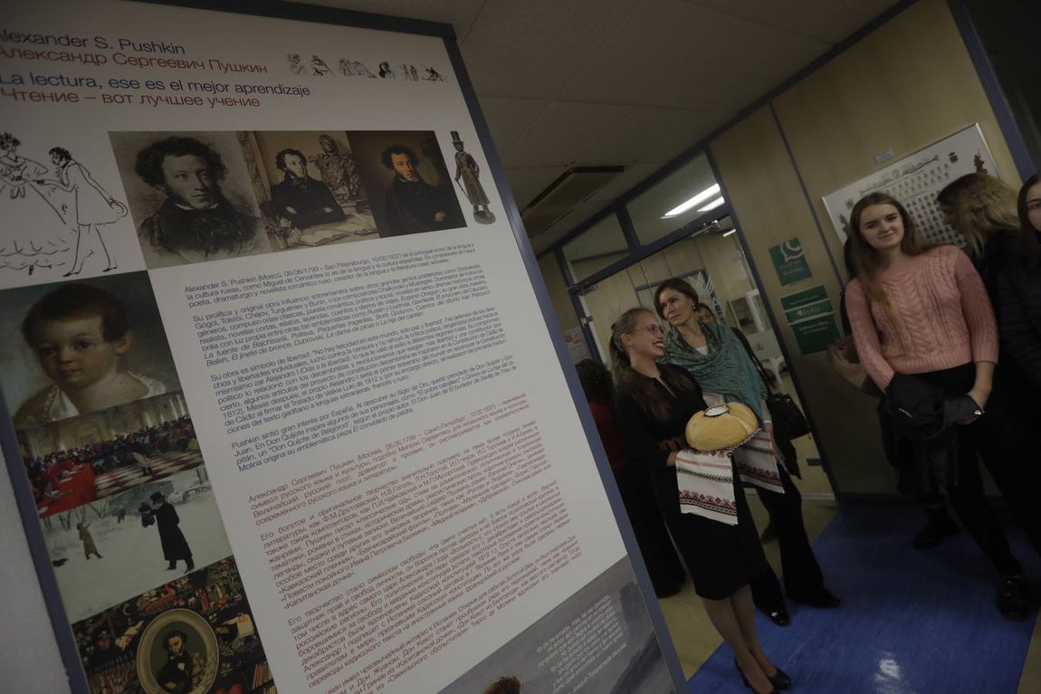 Inauguración de la primera biblioteca Pushkin en España