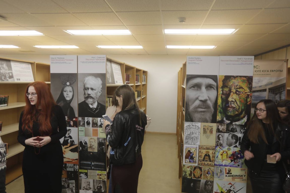 Inauguración de la primera biblioteca Pushkin en España