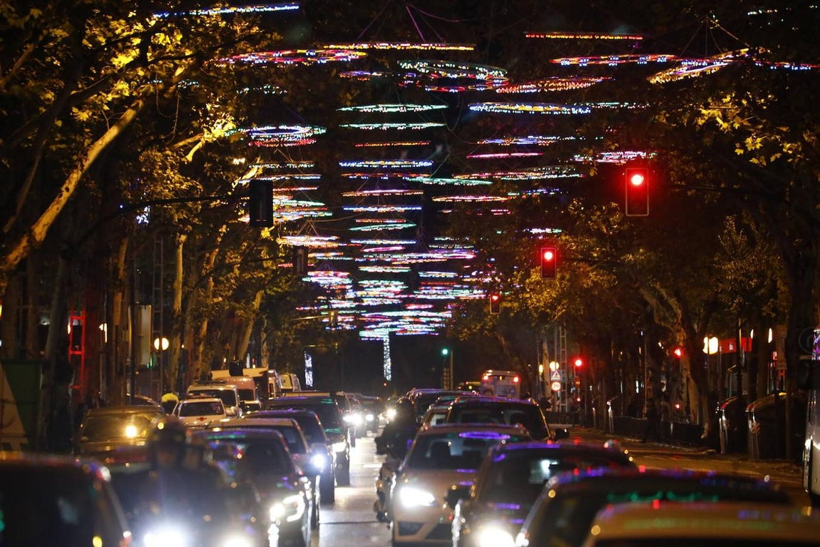 El alumbrado y el ambiente en las calles del Centro de Córdoba, en imágenes
