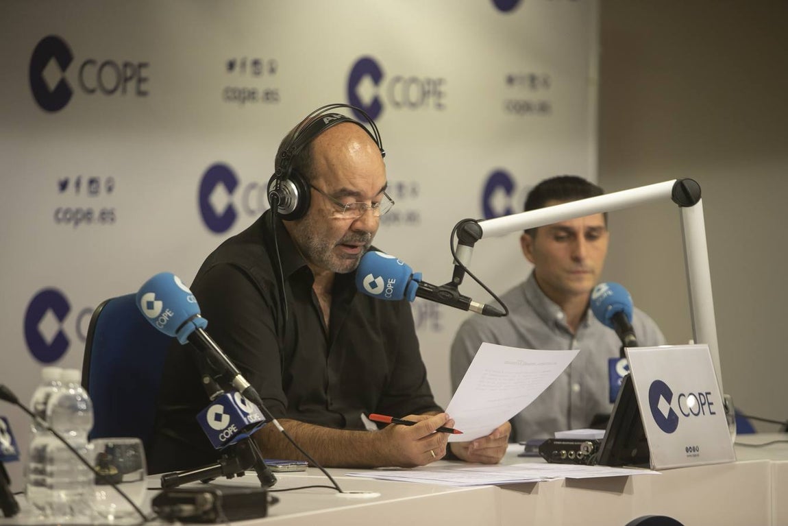 En imágenes, Ángel Expósito y su Linterna de Cope en Córdoba