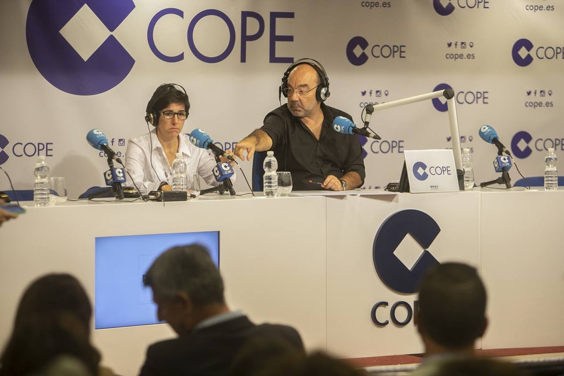 En imágenes, Ángel Expósito y su Linterna de Cope en Córdoba