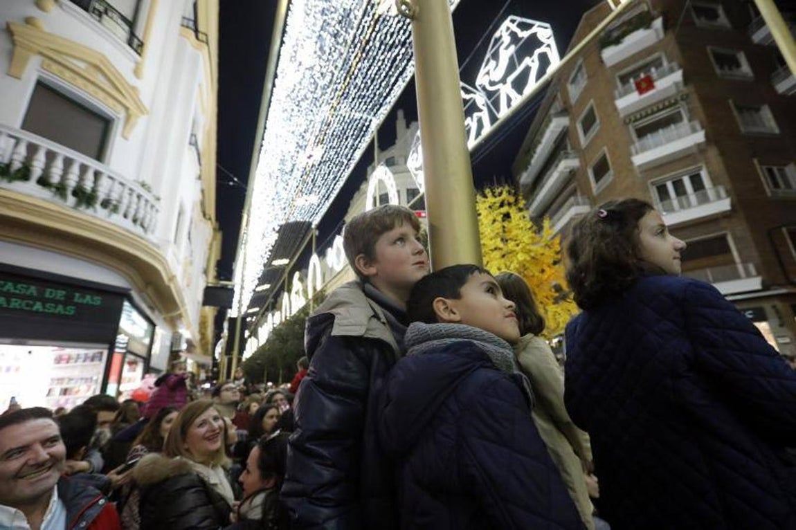 El tercer día del espectáculo de Cruz Conde y el ambiente navideño, en imágenes
