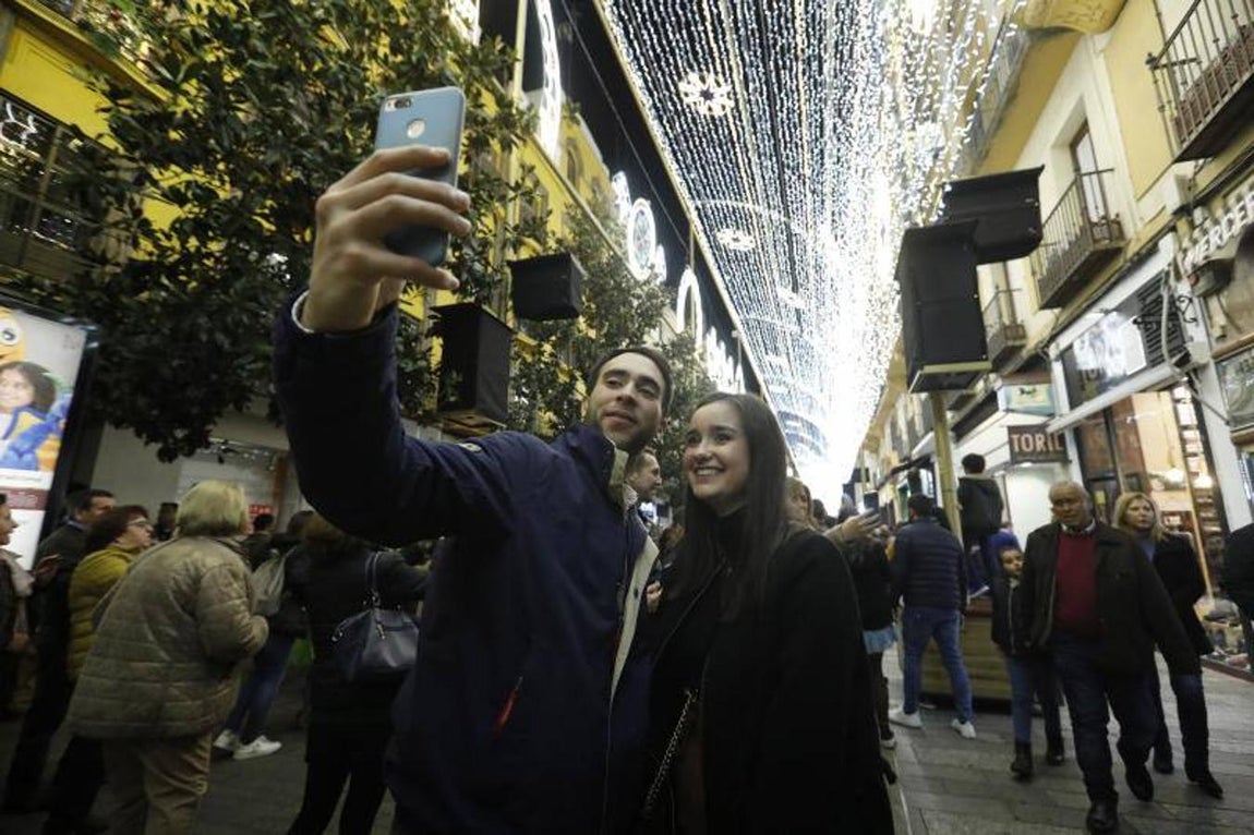 El tercer día del espectáculo de Cruz Conde y el ambiente navideño, en imágenes