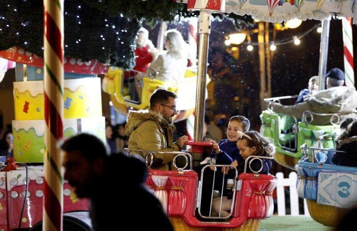 El tercer día del espectáculo de Cruz Conde y el ambiente navideño, en imágenes