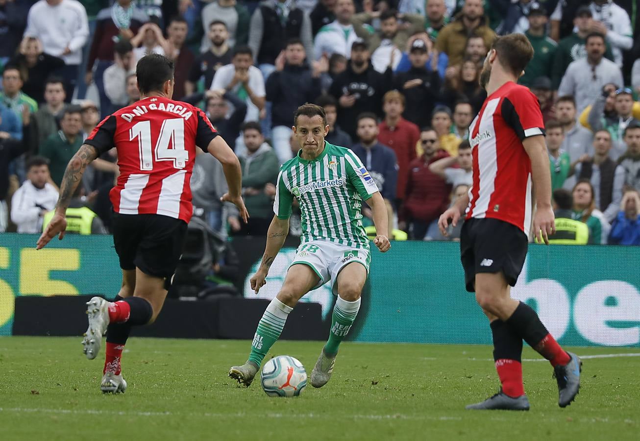 En imágenes, la victoria del Betis frente al Athletic en el Villamarín