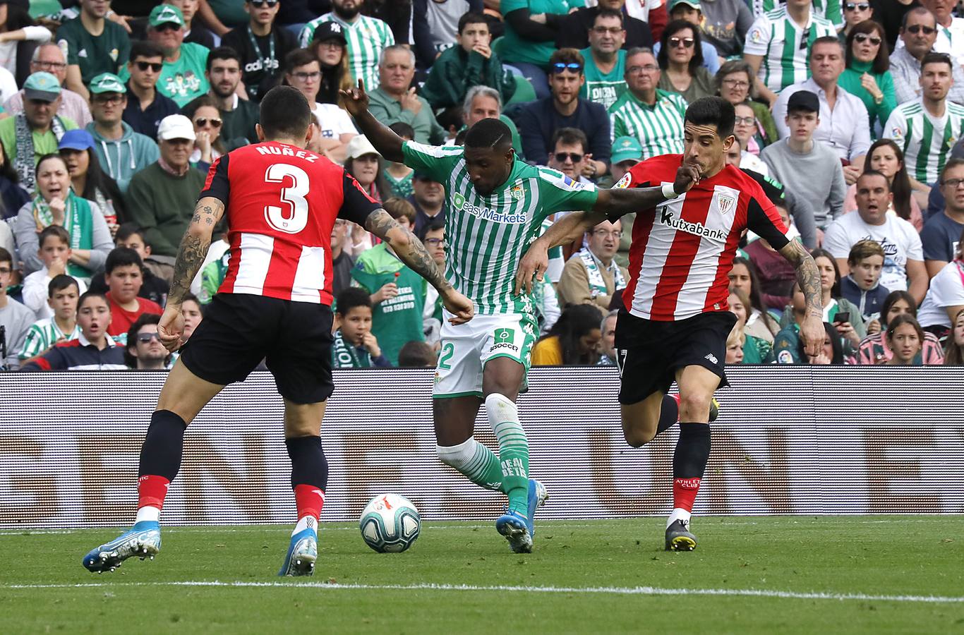 En imágenes, la victoria del Betis frente al Athletic en el Villamarín