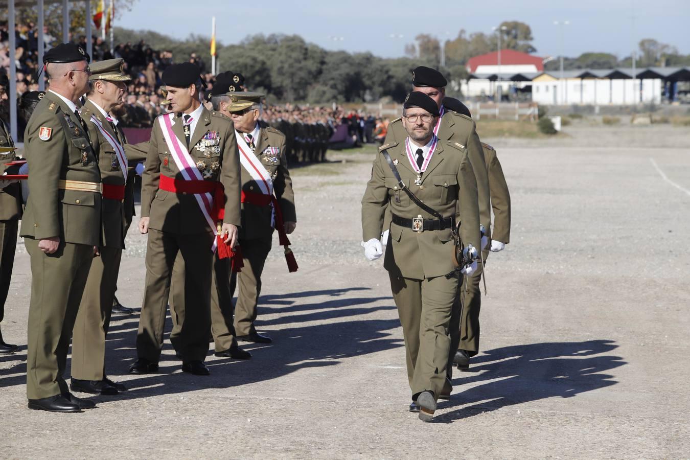 El desfile militar de la Brigada Guzmán El Bueno en Córdoba, en imágenes