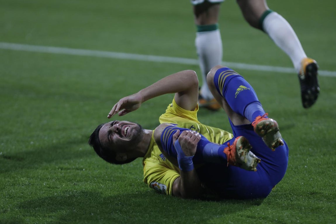 Las imágenes del partido Cádiz C.F. - Elche