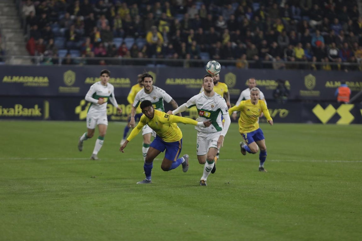 Las imágenes del partido Cádiz C.F. - Elche