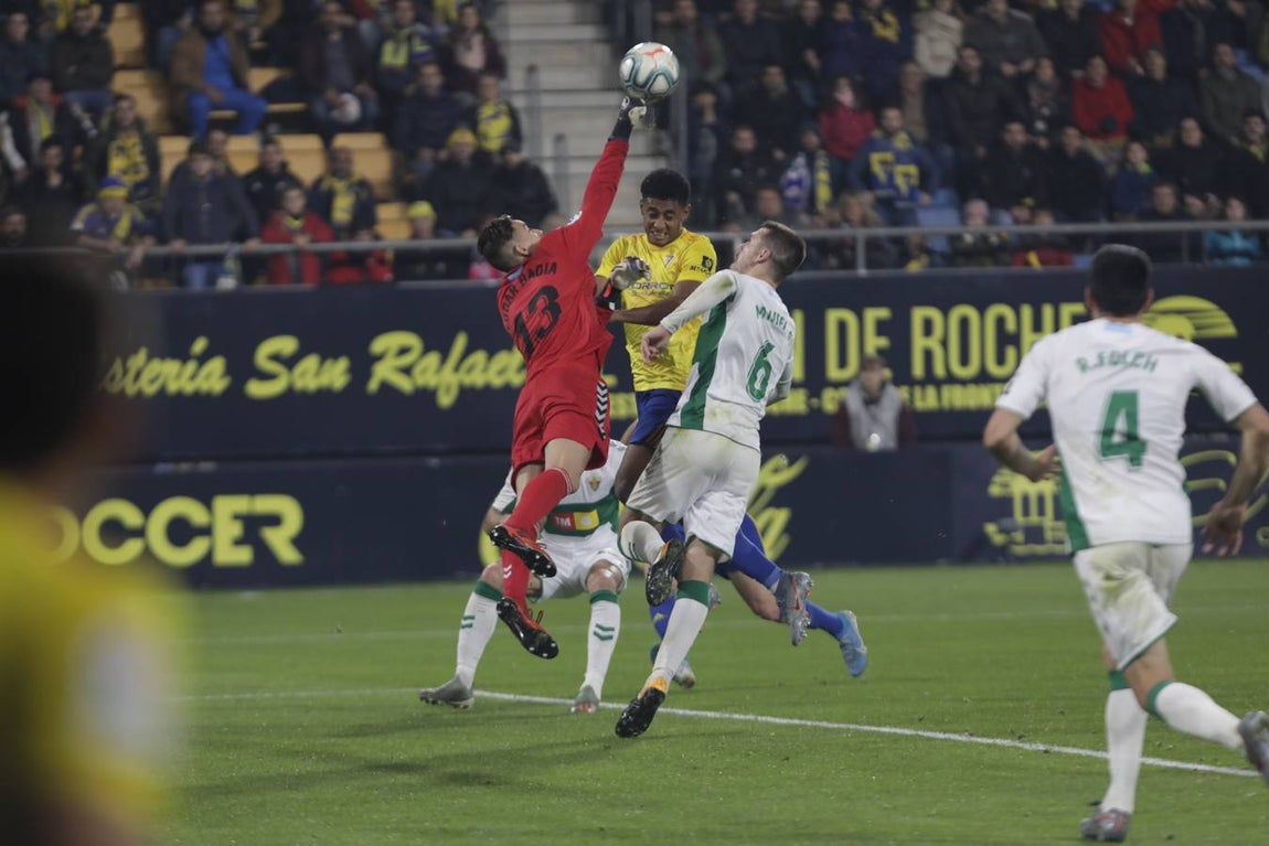 Las imágenes del partido Cádiz C.F. - Elche