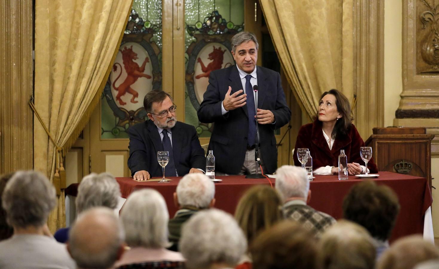 La conferencia de José Luis Corral en el Templo de Córdoba, en imágenes