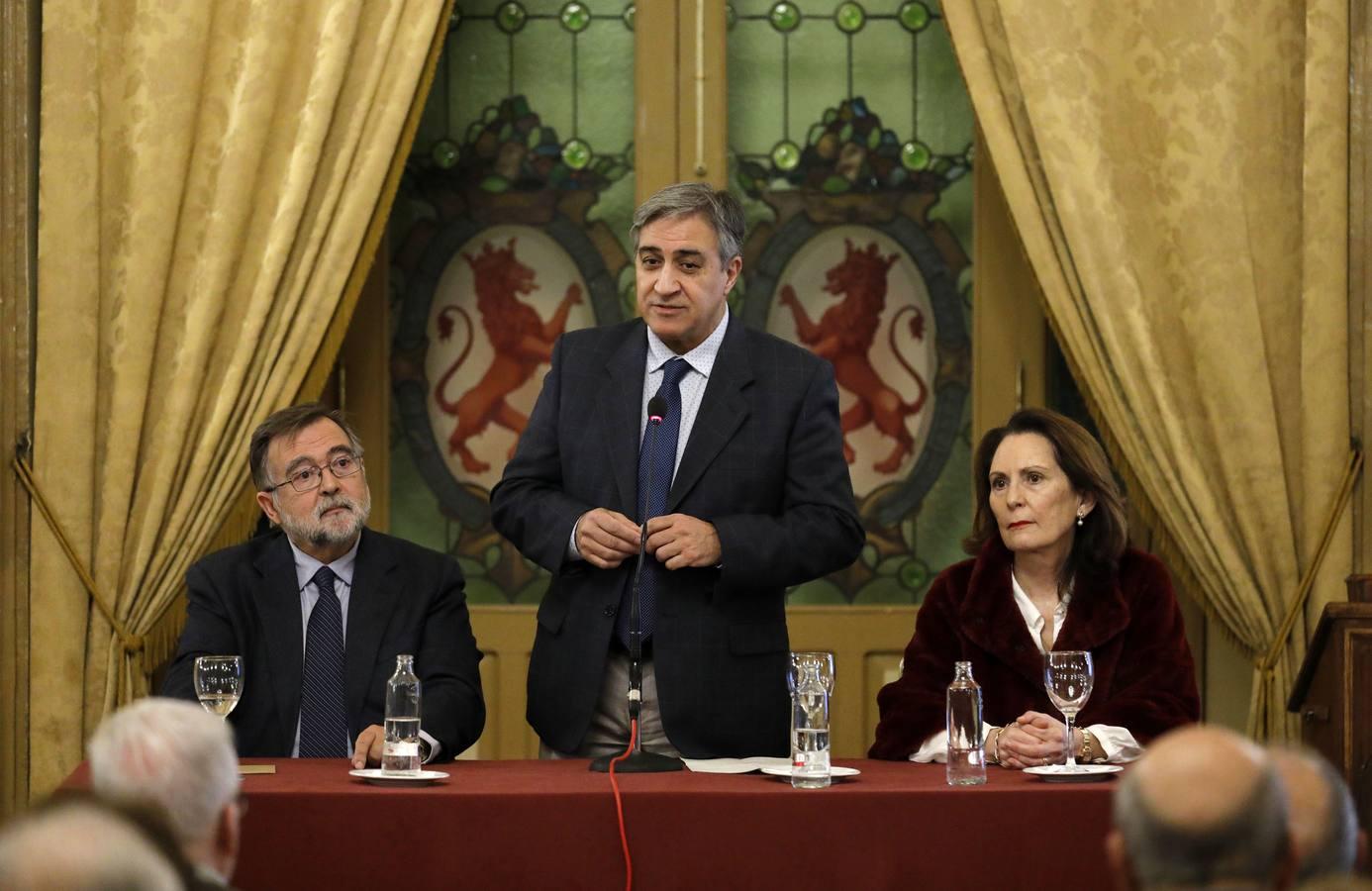 La conferencia de José Luis Corral en el Templo de Córdoba, en imágenes