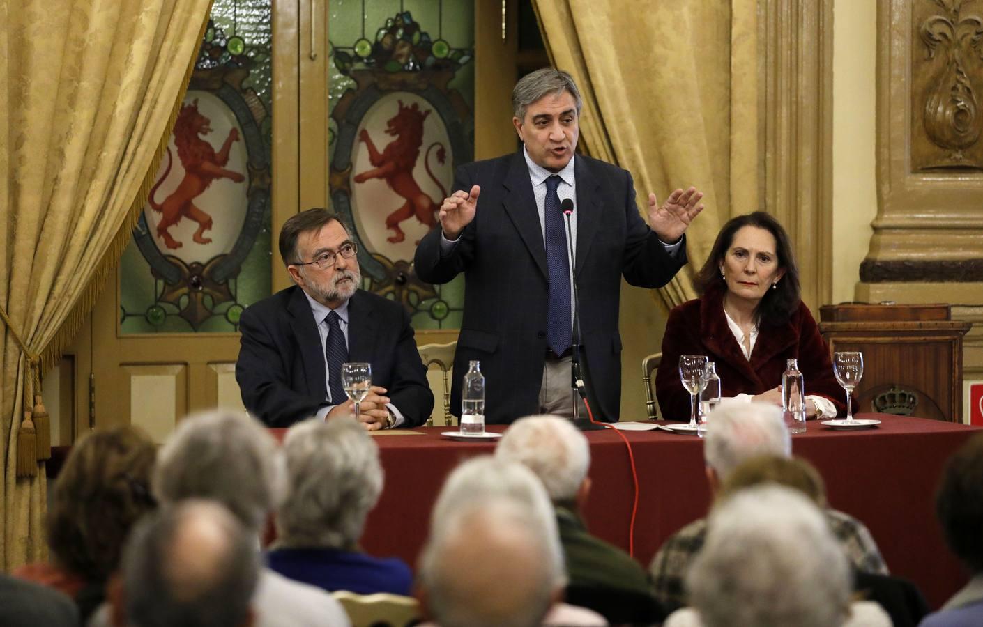 La conferencia de José Luis Corral en el Templo de Córdoba, en imágenes