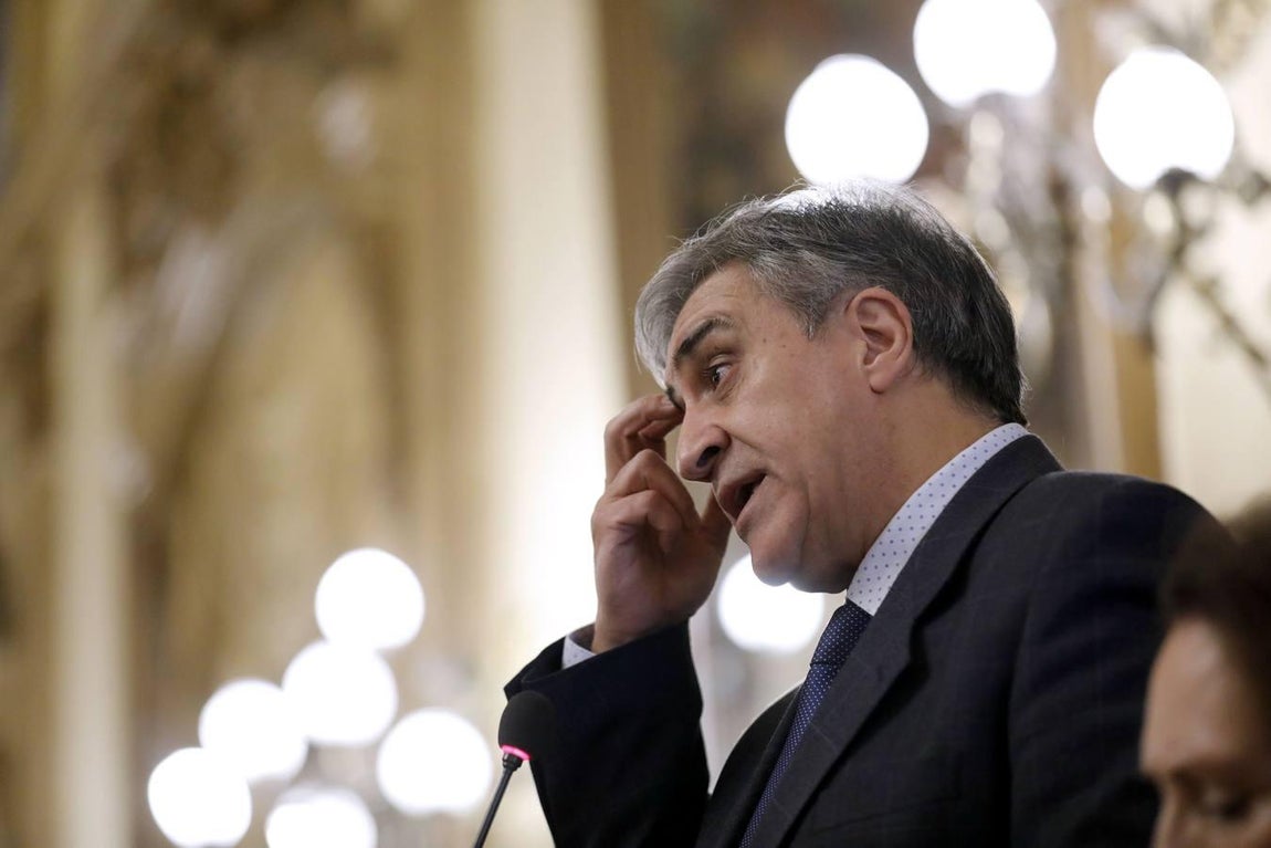 La conferencia de José Luis Corral en el Templo de Córdoba, en imágenes