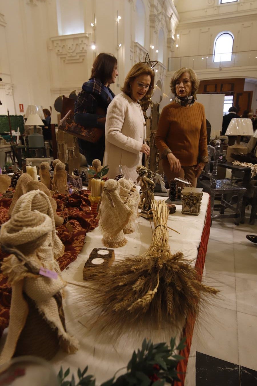 En imágenes, el Baratillo de Adevida de Navidad