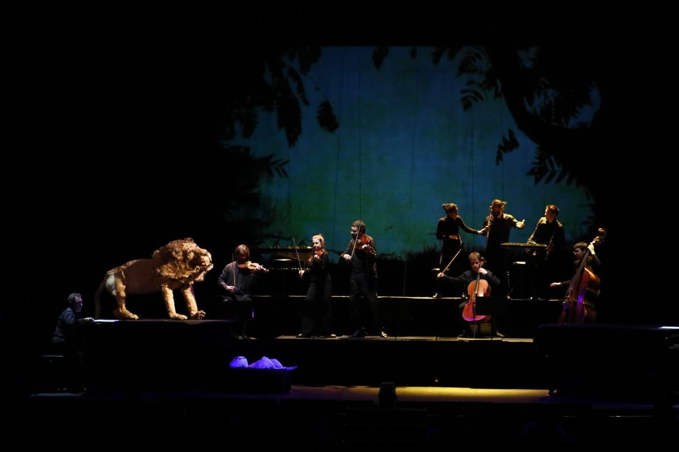 Espectáculo de títeres en el Gran Teatro de Córdoba, en imágenes