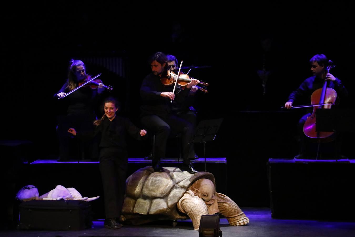 Espectáculo de títeres en el Gran Teatro de Córdoba, en imágenes